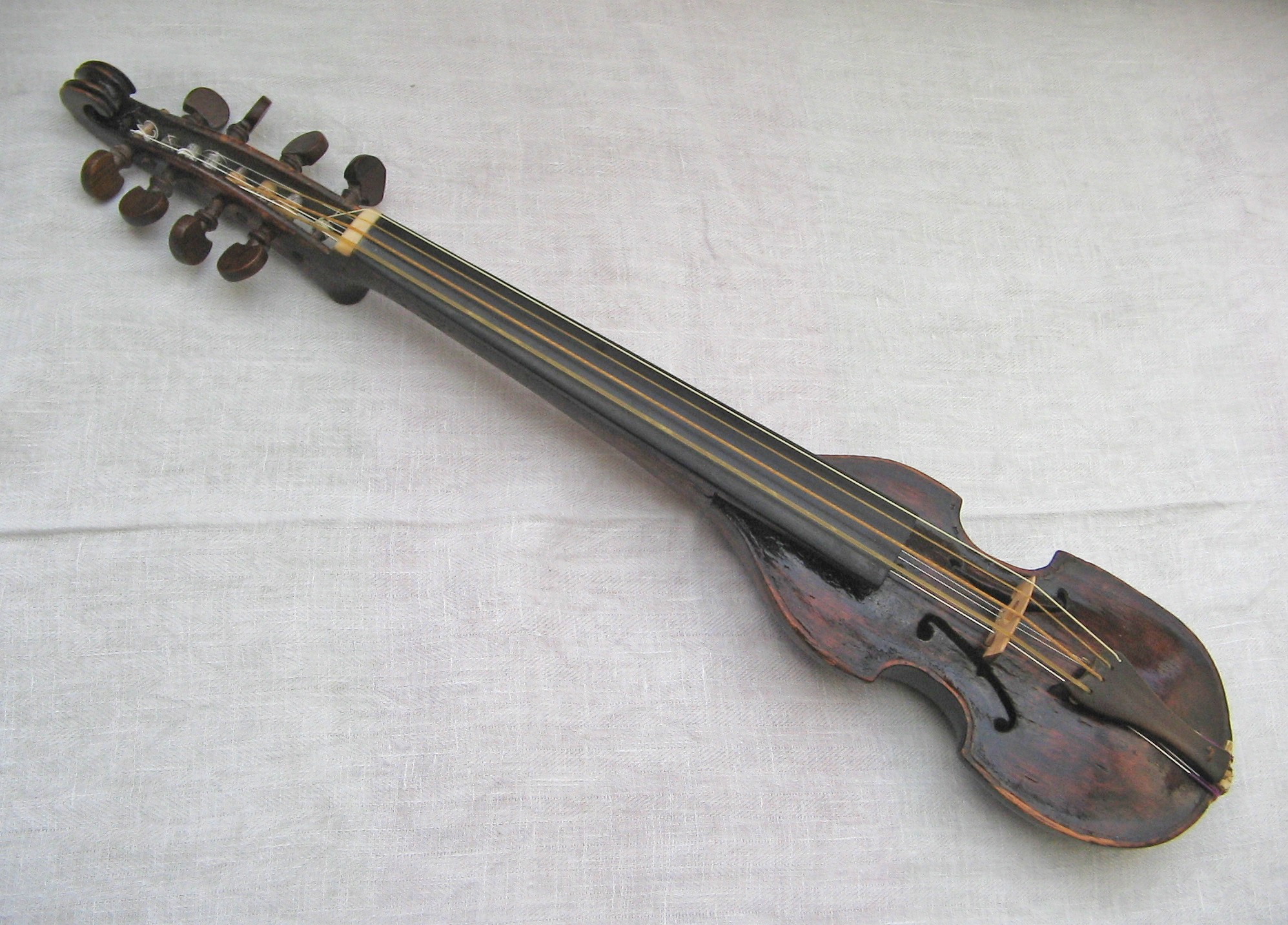 Pochette di viola d'amore